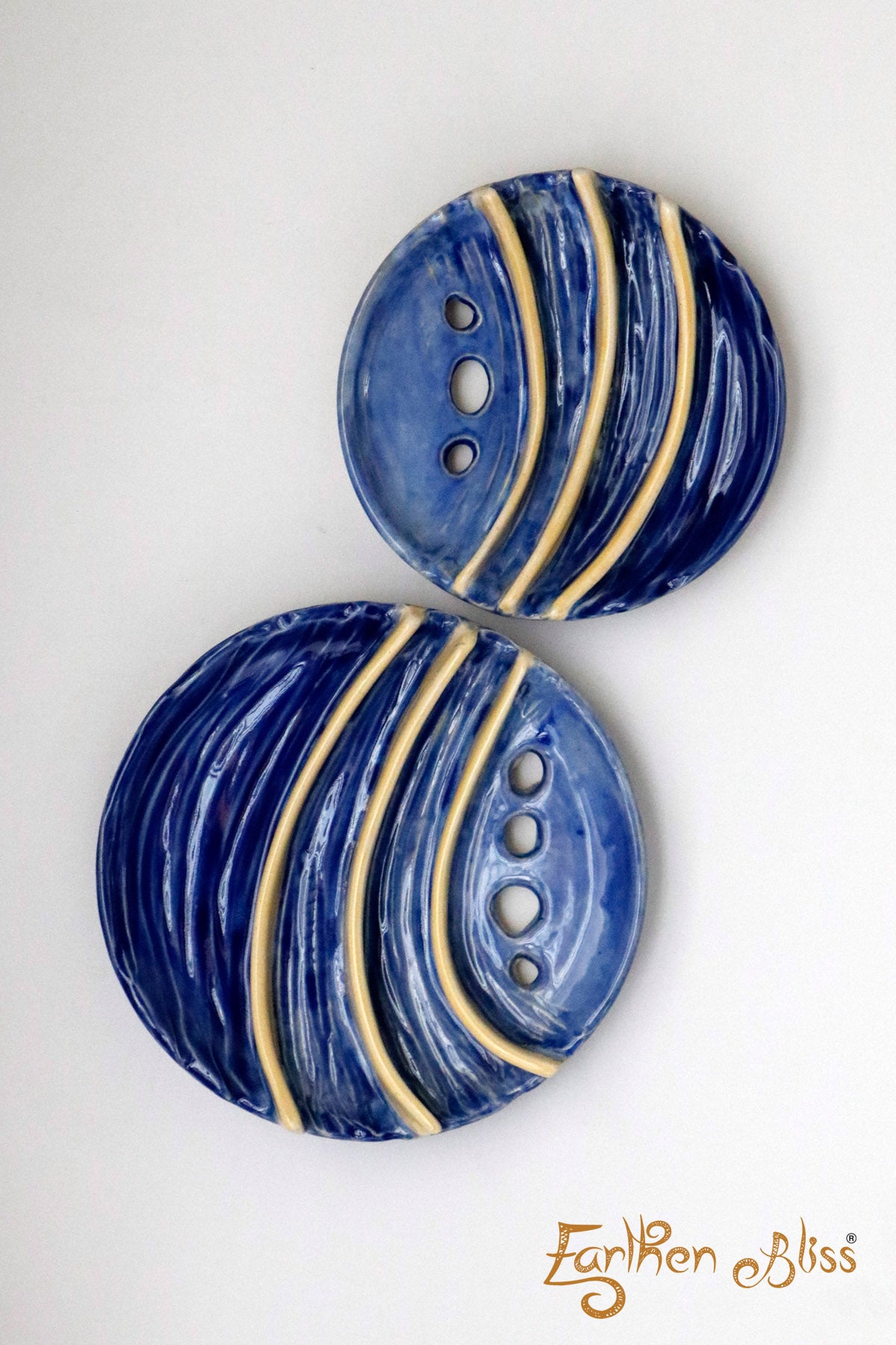 Modern style geometric form plates
