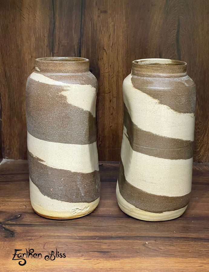 Marbling vases