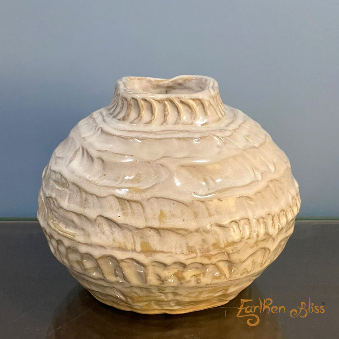 Natural Off-White Textured Round Pot